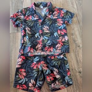 OLD NAVY 2 Piece Set Shorts and Short Sleeve Button Down Leaf Pattern Size 5T
